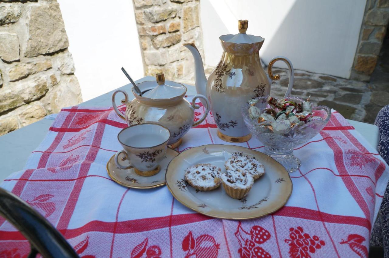Pensjonat With The Veranda Wielkie Tyrnowo